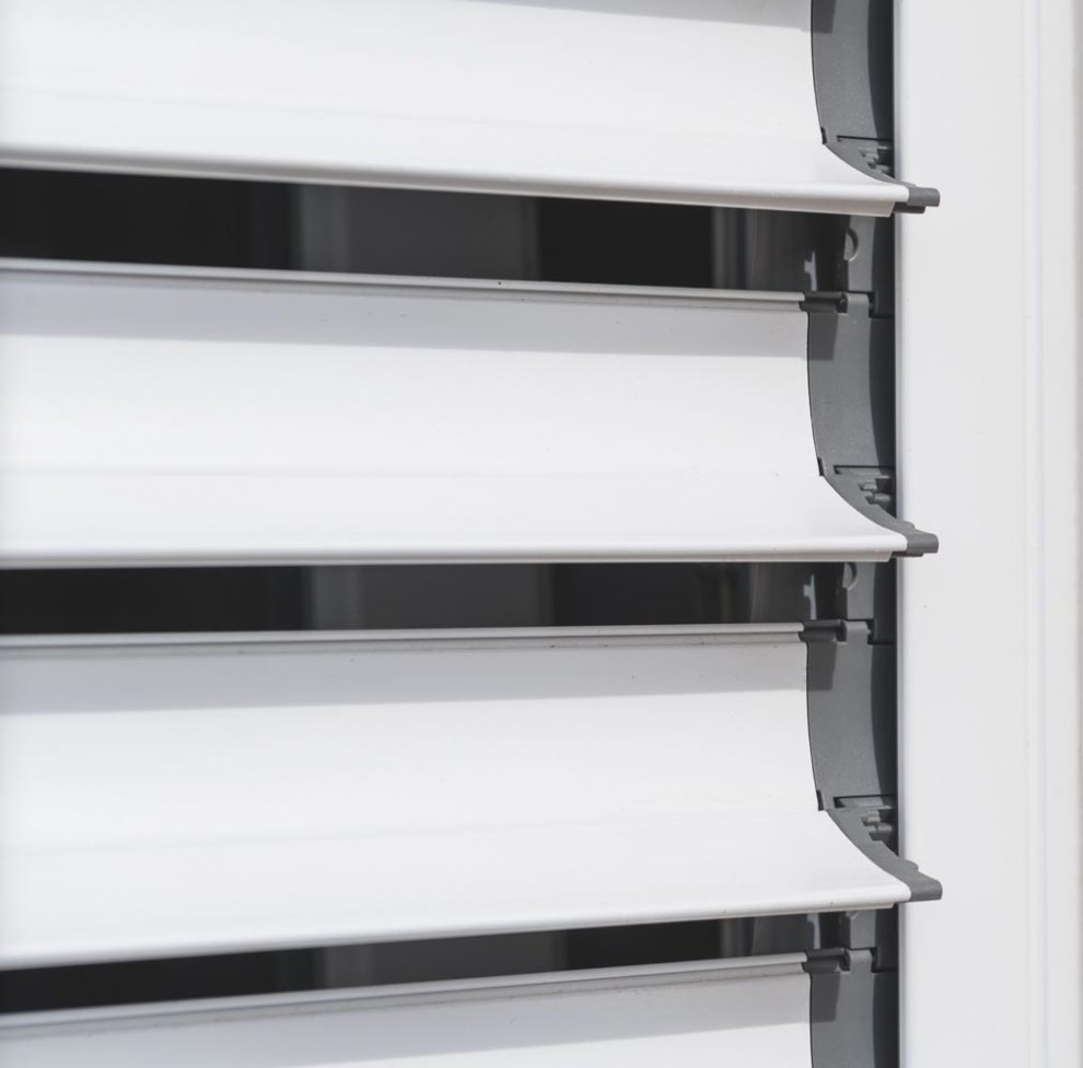 Volets-Roulants-Lames-Orientables